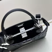 $122.00 USD Fendi AAA Quality Handbags For Women #1358871