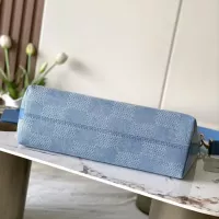 $220.00 USD Louis Vuitton AAA Quality Messenger Bags For Women #1358899
