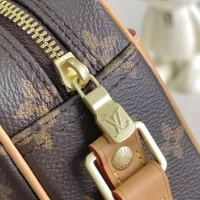 $165.00 USD Louis Vuitton AAA Quality Messenger Bags For Women #1358907