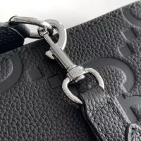 $108.00 USD Gucci AAA Man Messenger Bags #1359444