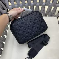 $108.00 USD Louis Vuitton AAA Man Messenger Bags #1359520