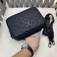 $108.00 USD Louis Vuitton AAA Man Messenger Bags #1359520
