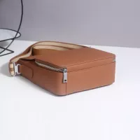 $108.00 USD Hermes AAA Man Messenger Bags #1359625