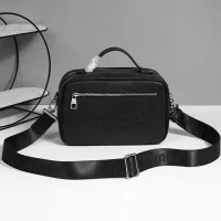 $108.00 USD Louis Vuitton AAA Man Messenger Bags #1359685