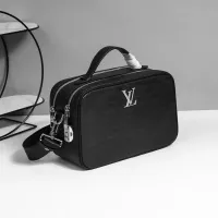$108.00 USD Louis Vuitton AAA Man Messenger Bags #1359685