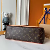 $76.00 USD Louis Vuitton AAA Quality Messenger Bags For Women #1363221