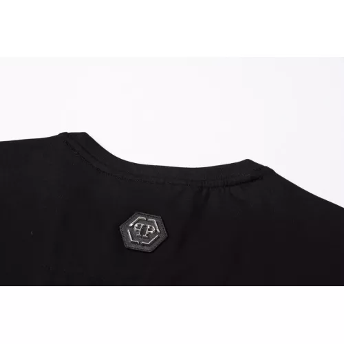 Replica Philipp Plein PP T-Shirts Short Sleeved For Men #1363735 $27.00 USD for Wholesale