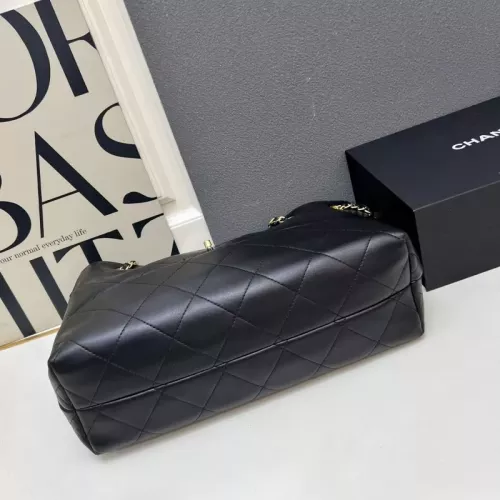 Replica Chanel AAA Quality Shoulder Bags For Women #1363885 $96.00 USD for Wholesale