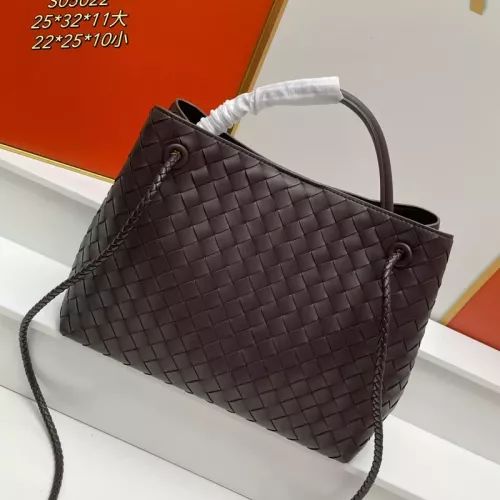 Replica Bottega Veneta BV AAA Quality Handbags For Women #1363952 $102.00 USD for Wholesale