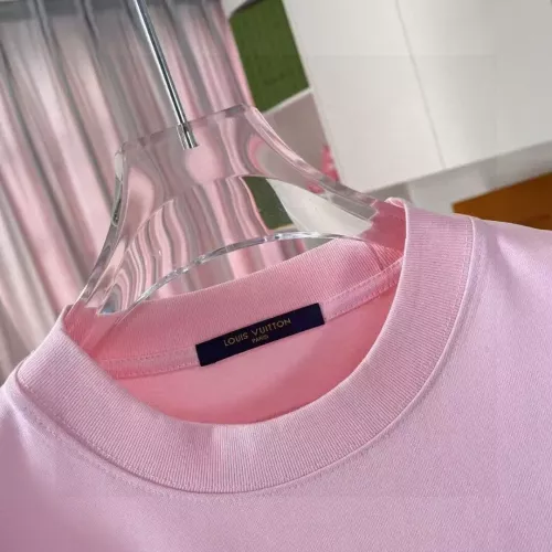 Replica Louis Vuitton LV T-Shirts Short Sleeved For Unisex #1365398 $42.00 USD for Wholesale