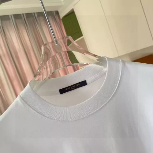 Replica Louis Vuitton LV T-Shirts Short Sleeved For Unisex #1365408 $42.00 USD for Wholesale