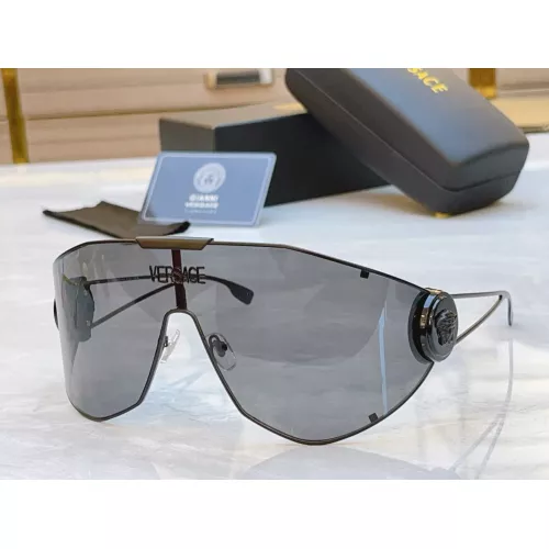 Versace AAA Quality Sunglasses #1366803