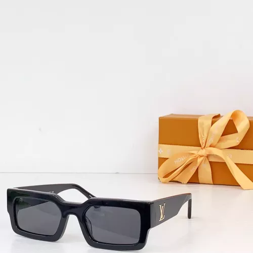 Louis Vuitton AAA Quality Sunglasses #1367157