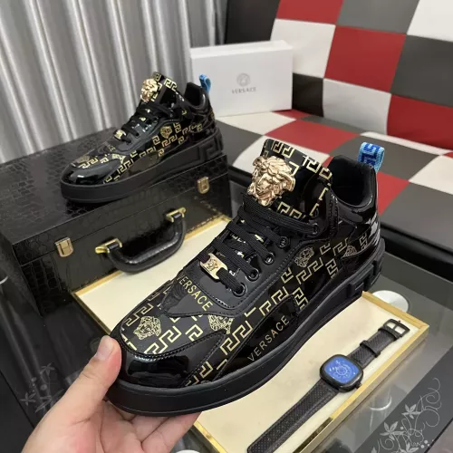 Versace Casual Shoes For Men #1367228