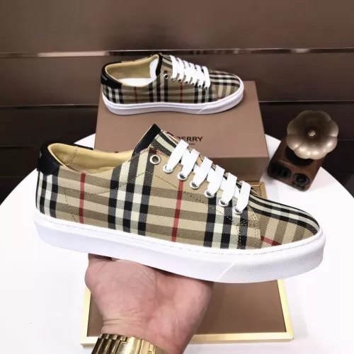Replica Burberry Casual Shoes For Men #1367247 $92.00 USD for Wholesale