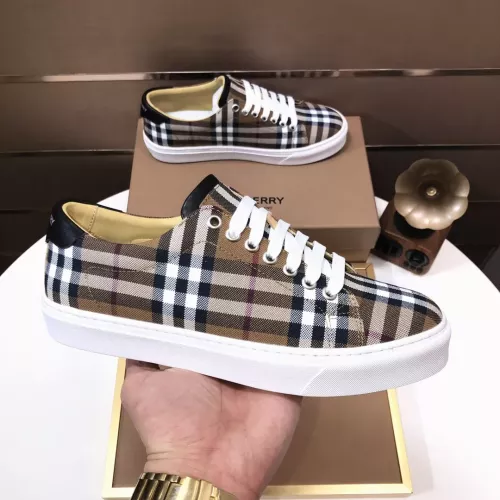 Replica Burberry Casual Shoes For Men #1367248 $92.00 USD for Wholesale