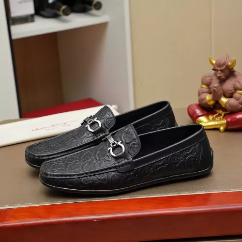 Replica Salvatore Ferragamo Leather Shoes For Men #1367298 $72.00 USD for Wholesale