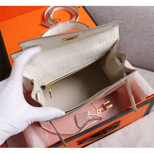 Replica Hermes AAA Quality Handbags #1368519 $98.00 USD for Wholesale