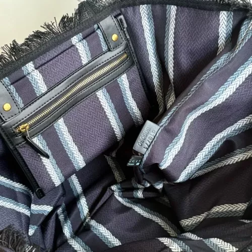 Replica Gucci AAA Quality Shoulder Bags For Women #1368829 $82.00 USD for Wholesale