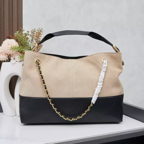 Replica Chanel AAA Quality Shoulder Bags For Women #1368862 $92.00 USD for Wholesale