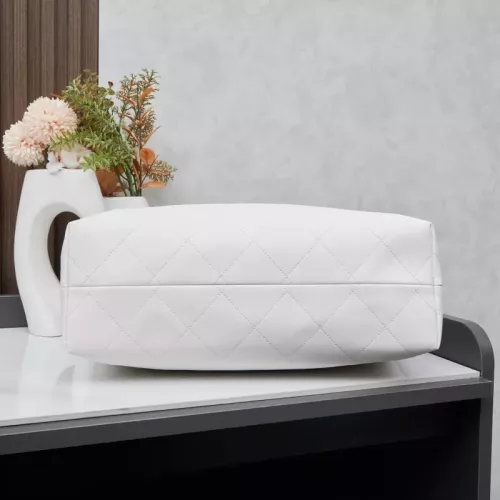 Replica Chanel AAA Quality Shoulder Bags For Women #1368868 $92.00 USD for Wholesale