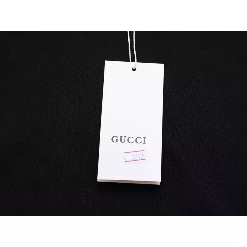 Replica Gucci T-Shirts Short Sleeved For Men #1370386 $32.00 USD for Wholesale