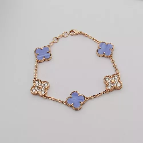 Van Cleef &amp; Arpels Bracelets For Women #1371291 $29.00 USD, Wholesale Replica Van Cleef &amp; Arpels Bracelets