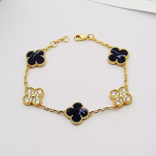 Van Cleef &amp; Arpels Bracelets For Women #1371319 $29.00 USD, Wholesale Replica Van Cleef &amp; Arpels Bracelets