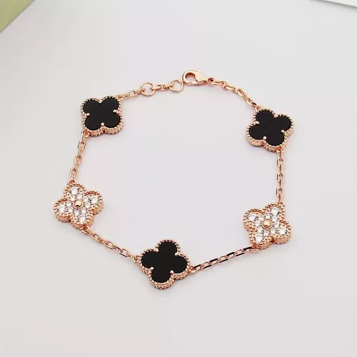 Van Cleef &amp; Arpels Bracelets For Women #1371321 $29.00 USD, Wholesale Replica Van Cleef &amp; Arpels Bracelets