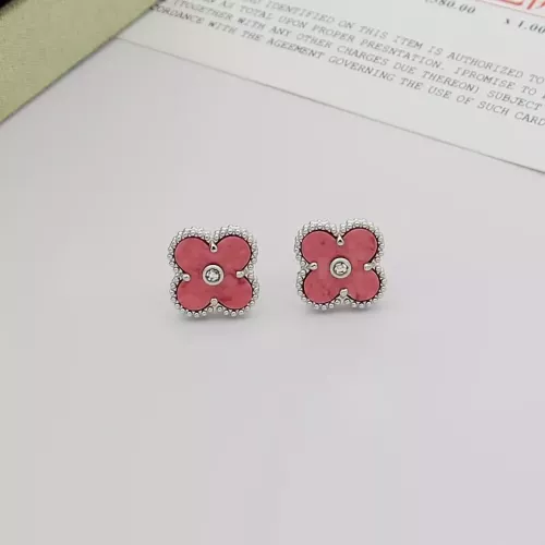 Van Cleef &amp; Arpels Earrings For Women #1371409 $25.00 USD, Wholesale Replica Van Cleef &amp; Arpels Earrings