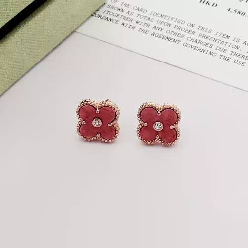 Van Cleef &amp; Arpels Earrings For Women #1371410 $25.00 USD, Wholesale Replica Van Cleef &amp; Arpels Earrings