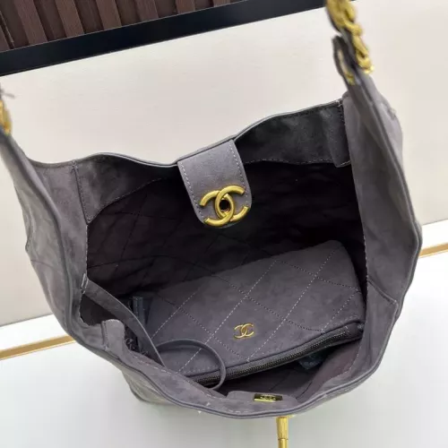 Replica Chanel AAA Quality Shoulder Bags For Women #1371937 $76.00 USD for Wholesale