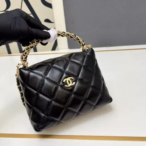 Replica Chanel AAA Quality Messenger Bags For Women #1372031 $82.00 USD for Wholesale