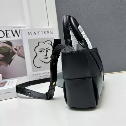 Replica Bottega Veneta BV AAA Quality Handbags For Women #1372468 $96.00 USD for Wholesale
