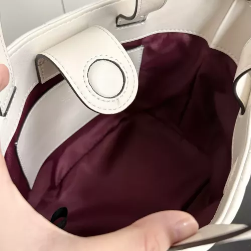 Replica Gucci AAA Quality Handbags For Women #1372610 $82.00 USD for Wholesale