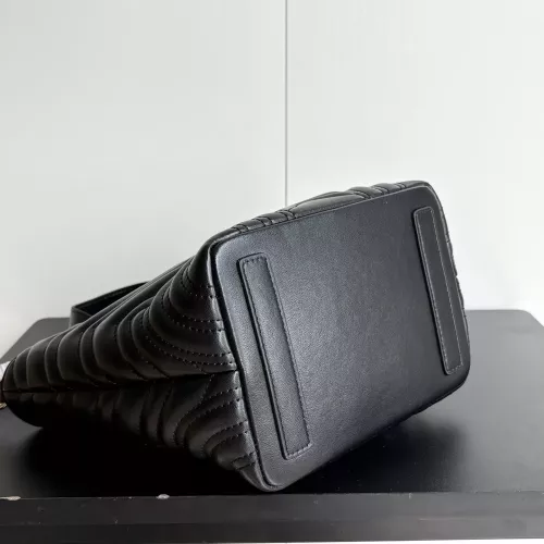 Replica Gucci AAA Quality Handbags For Women #1372616 $82.00 USD for Wholesale