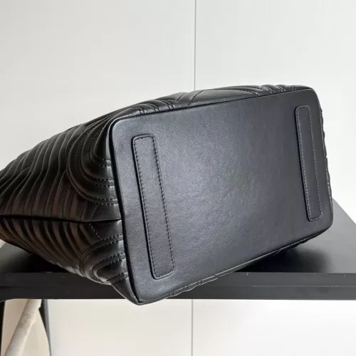 Replica Gucci AAA Quality Handbags For Women #1372617 $85.00 USD for Wholesale