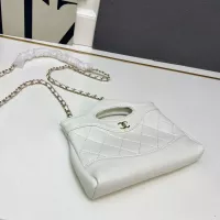 $76.00 USD Chanel AAA Quality Messenger Bags For Women #1363810