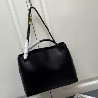 $102.00 USD Bottega Veneta BV AAA Quality Handbags For Women #1363927