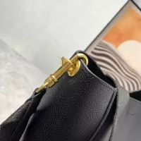 $128.00 USD Celine AAA Quality Messenger Bags For Women #1363982