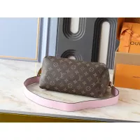 $60.00 USD Louis Vuitton Messenger Bags #1364240