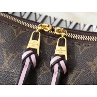 $60.00 USD Louis Vuitton Messenger Bags #1364241