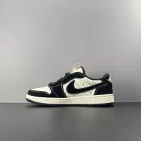 $92.00 USD Nike SB Dunk-Low For Women #1367951