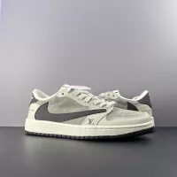 $92.00 USD Nike SB Dunk-Low For Men #1367958