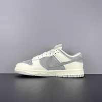 $92.00 USD Nike SB Dunk-Low For Women #1367983