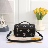 $36.00 USD Louis Vuitton Messenger Bags For Women #1368378