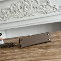 $82.00 USD Hermes AAA Quality Handbags #1368425