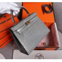 $98.00 USD Hermes AAA Quality Handbags #1368520
