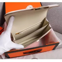 $102.00 USD Hermes AAA Quality Messenger Bags For Women #1368555
