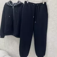 $172.00 USD Gucci Tracksuits Long Sleeved For Women #1370369